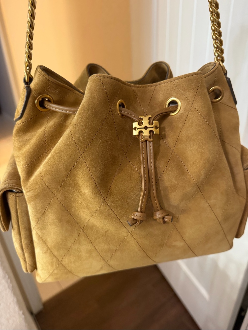 CHARLIE QUILTED SUEDE DRAWSTRING SHOULDER BAG - Picture 6 of 6